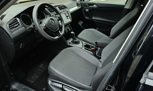 Миниатюра 19 Volkswagen Tiguan 2019