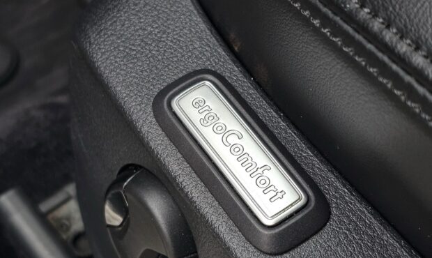 Миниатюра 22 Volkswagen Passat 4Motion 2.0d 2017