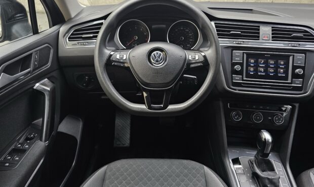 Миниатюра 21 Volkswagen Tiguan 2019