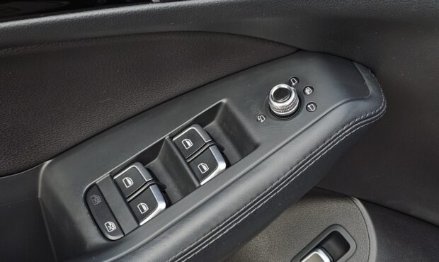 Мініатюра 26 Audi Q5 2015