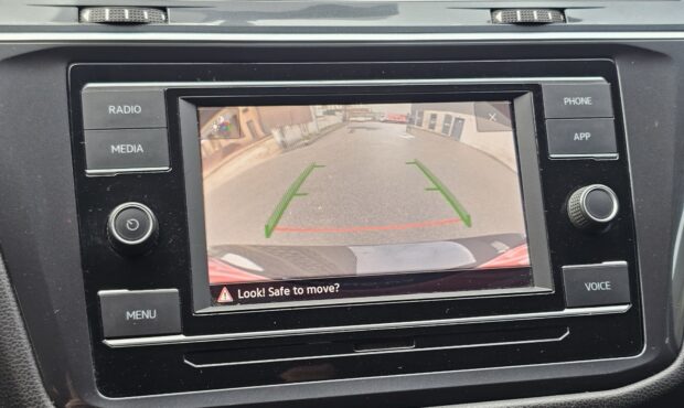 Миниатюра 31 Volkswagen Tiguan 2019