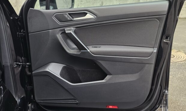 Миниатюра 36 Volkswagen Tiguan 2019