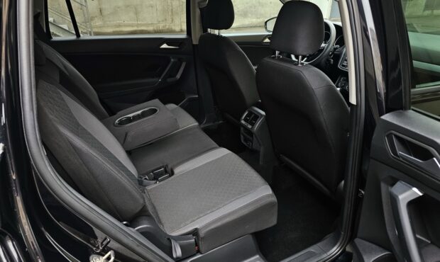 Миниатюра 41 Volkswagen Tiguan 2019