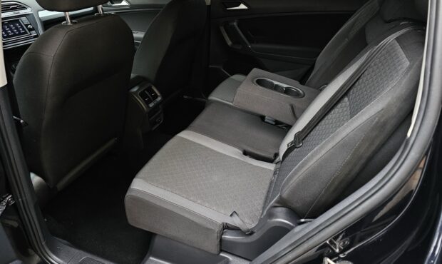 Миниатюра 43 Volkswagen Tiguan 2019