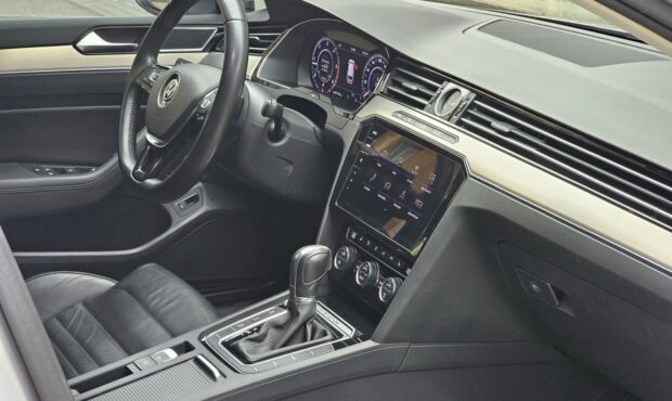 Миниатюра 43 Volkswagen Passat 4Motion 2.0d 2017