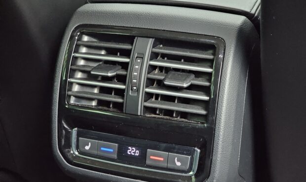 Миниатюра 47 Volkswagen Passat 4Motion 2.0d 2017