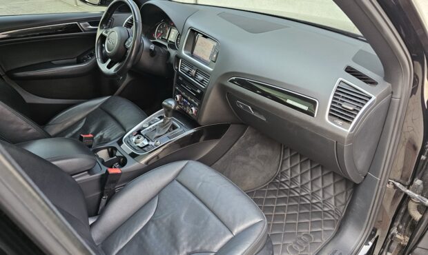 Мініатюра 56 Audi Q5 2015