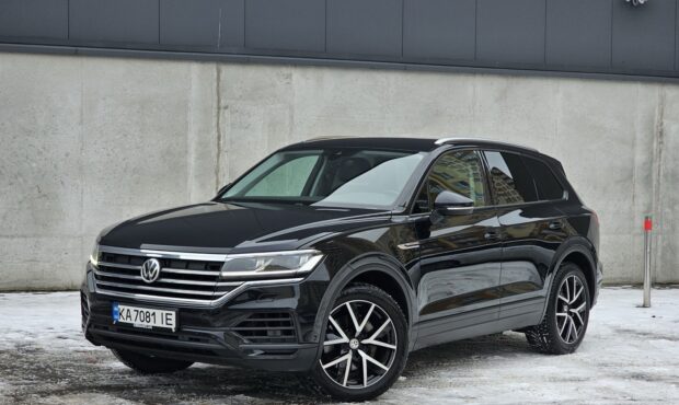 Мініатюра Volkswagen Touareg 2019