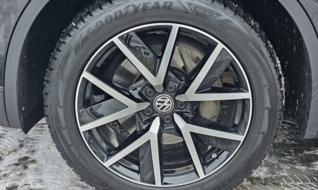 Мініатюра 10 Volkswagen Touareg 2019