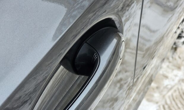 Мініатюра 11 BMW 330i XDrive 2020