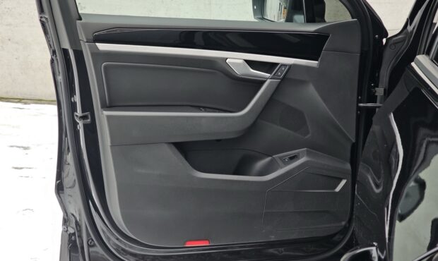 Мініатюра 19 Volkswagen Touareg 2019