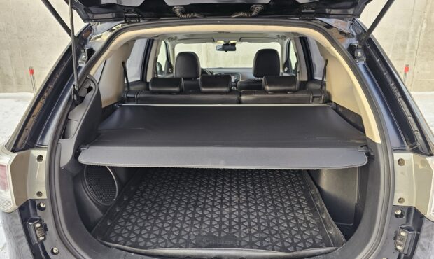 Миниатюра 17 Mitsubishi Outlander 2013