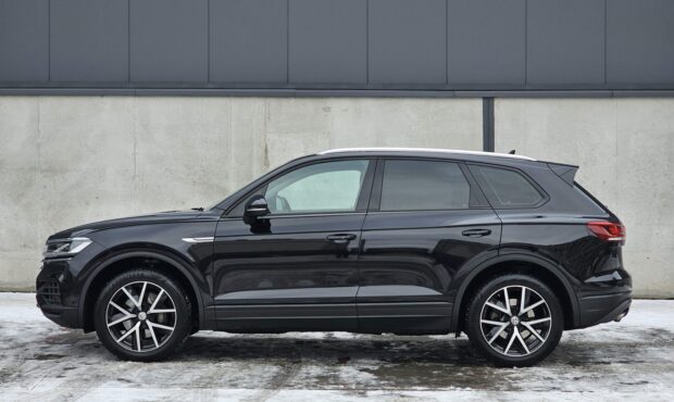 Мініатюра 2 Volkswagen Touareg 2019