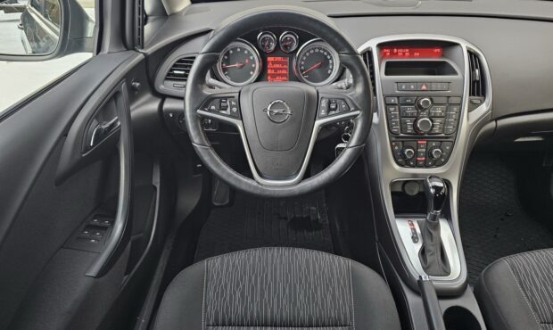 Мініатюра 21 Opel Astra 2020