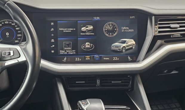 Мініатюра 28 Volkswagen Touareg 2019