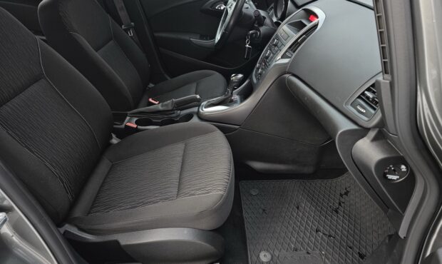 Мініатюра 29 Opel Astra 2020