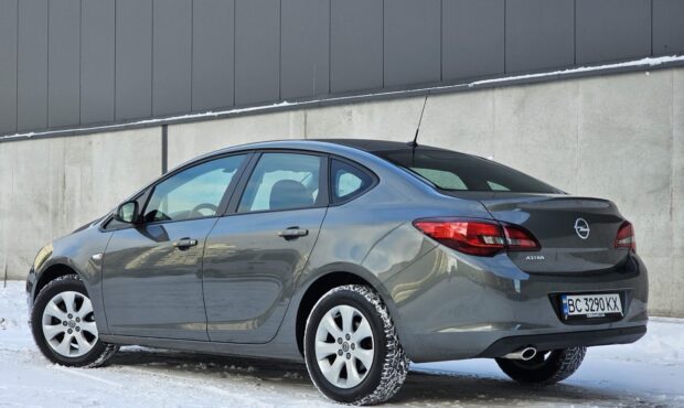 Мініатюра 3 Opel Astra 2020