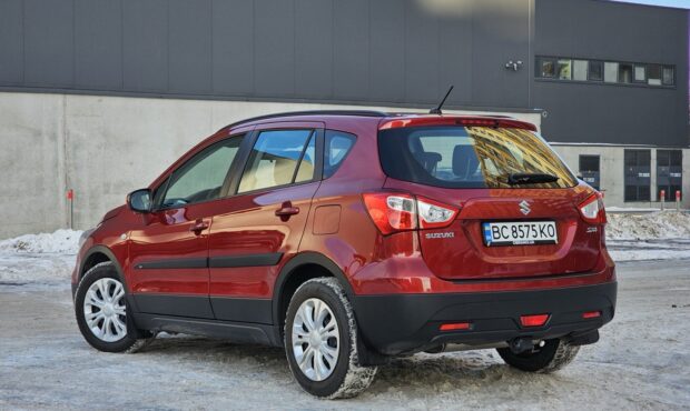 Мініатюра 3 Suzuki SX4 2019