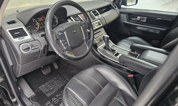 Мініатюра 30 Land Rover Range Rover Sport