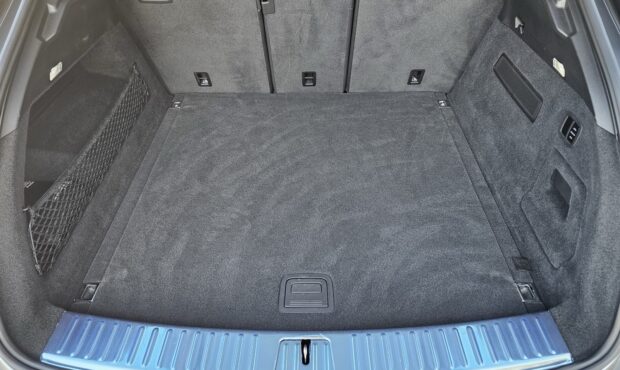 Мініатюра 28 Porsche Cayenne Coupe GTS