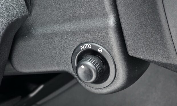 Мініатюра 32 Land Rover Range Rover Sport