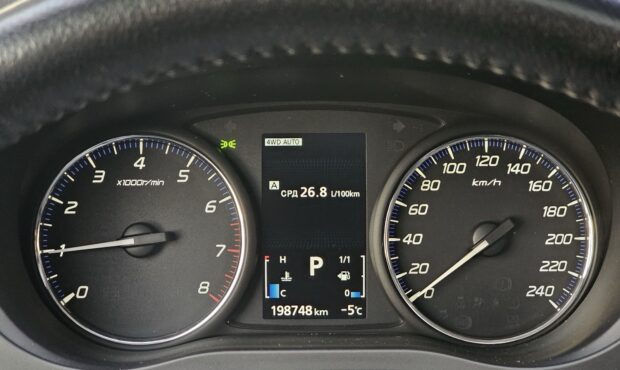 Миниатюра 33 Mitsubishi Outlander 2013