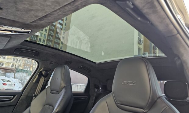 Мініатюра 39 Porsche Cayenne Coupe GTS