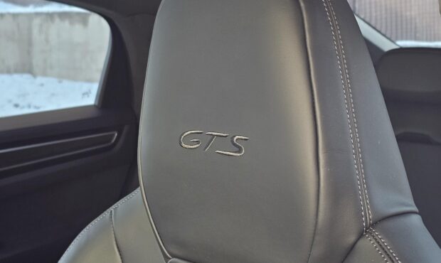 Мініатюра 40 Porsche Cayenne Coupe GTS