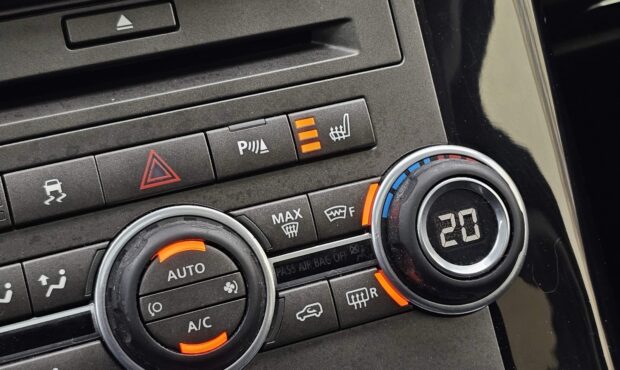 Мініатюра 43 Land Rover Range Rover Sport