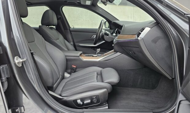 Мініатюра 48 BMW 330i XDrive 2020