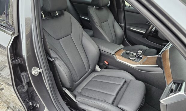 Мініатюра 49 BMW 330i XDrive 2020