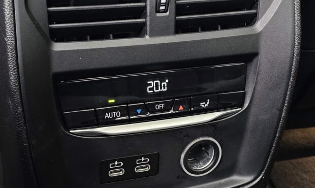 Мініатюра 55 BMW 330i XDrive 2020