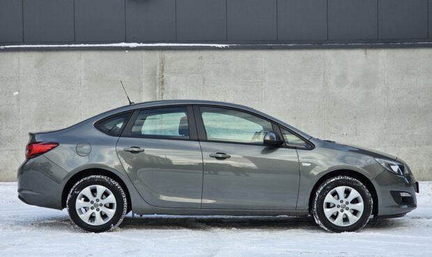 Мініатюра 6 Opel Astra 2020