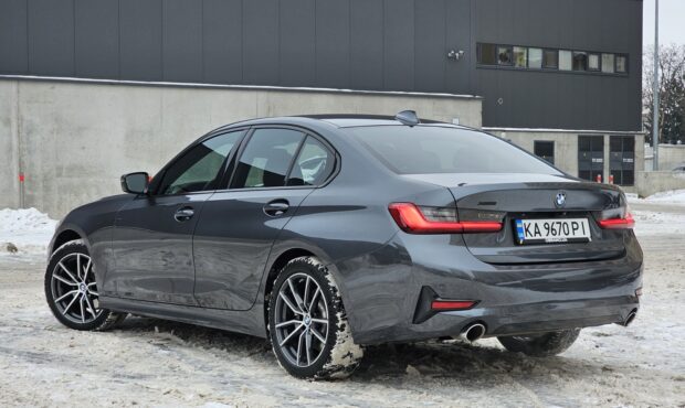 Мініатюра 7 BMW 330i XDrive 2020