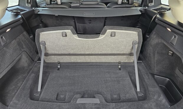 Миниатюра 19 Volvo XC90 2024