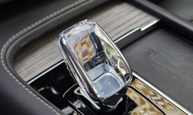 Миниатюра 58 Volvo XC90 2024