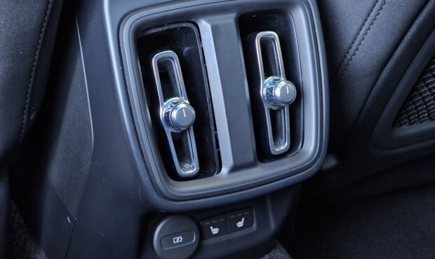 Мініатюра 66 Polestar 2 2022