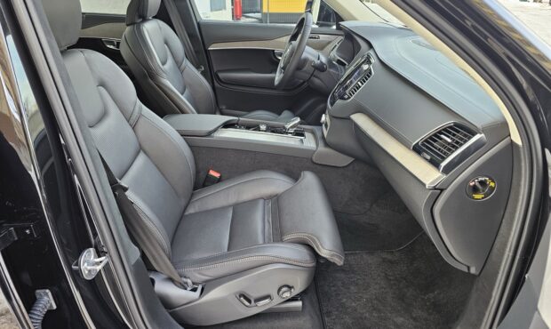 Миниатюра 63 Volvo XC90 2024