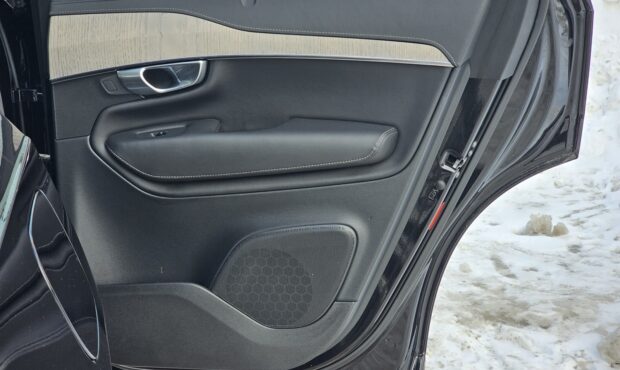 Миниатюра 68 Volvo XC90 2024