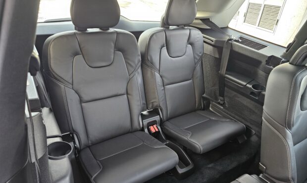 Миниатюра 77 Volvo XC90 2024