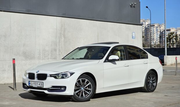 Миниатюра BMW 320 X-Drive 2018