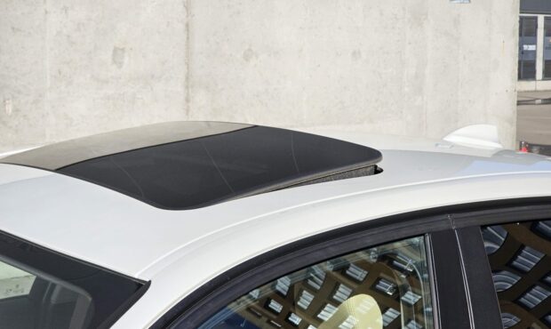 Миниатюра 10 BMW 320 X-Drive 2018