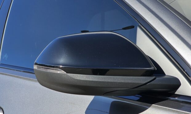 Миниатюра 10 Audi Q8 2018