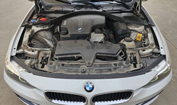 Мініатюра 16 BMW 320 X-Drive 2018