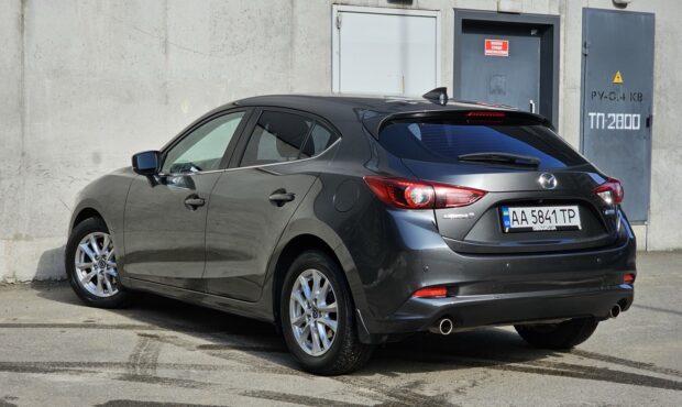 Миниатюра 3 Mazda 3 2.0 2017 Official
