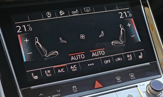 Миниатюра 38 Audi Q8 2018