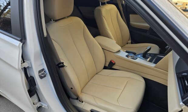 Миниатюра 45 BMW 320 X-Drive 2018