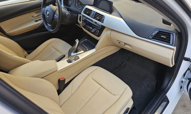 Миниатюра 46 BMW 320 X-Drive 2018