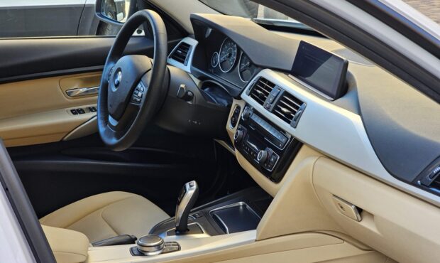 Миниатюра 47 BMW 320 X-Drive 2018