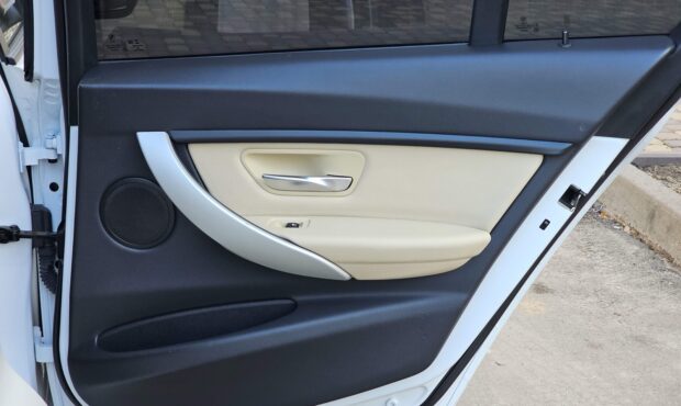 Миниатюра 48 BMW 320 X-Drive 2018